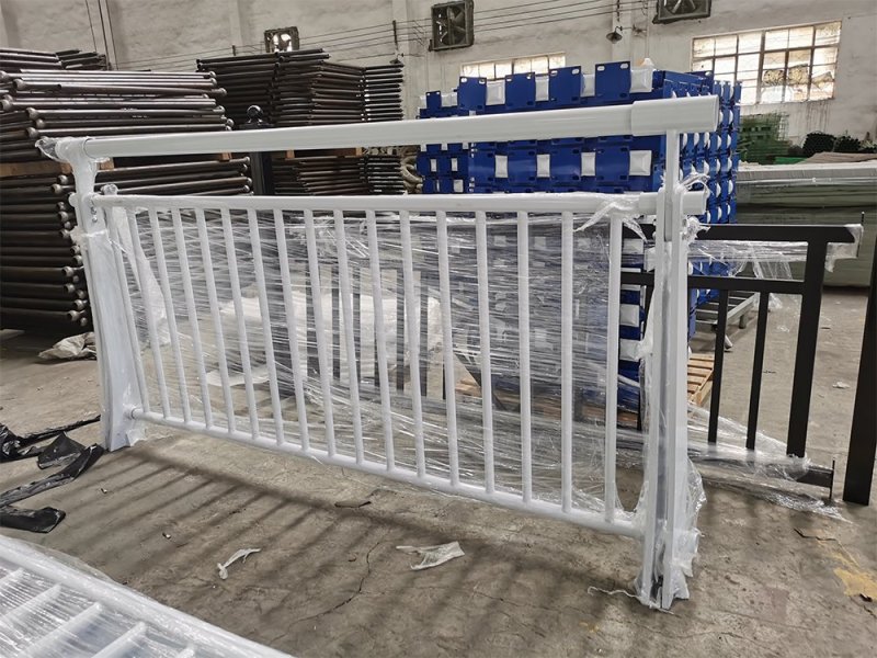 人行道隔離護欄